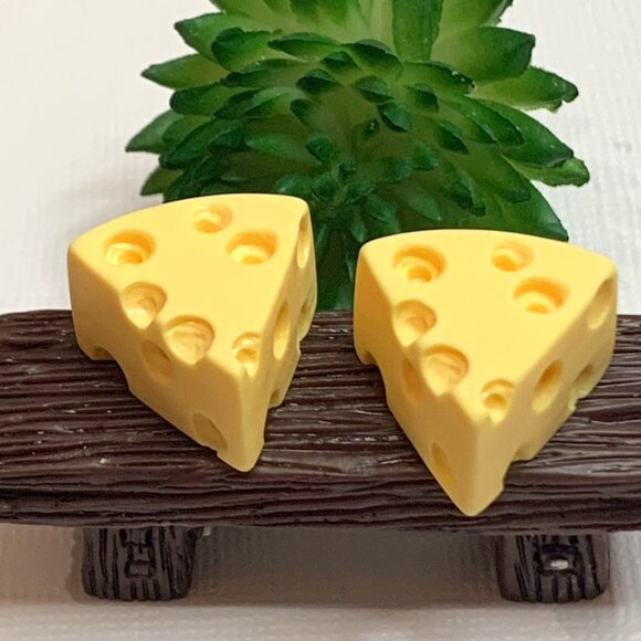 Cheese Earring, Green Bay Packer Earring, Funny Food Earring, Gift, Wisconsin - Picture 2 of 6